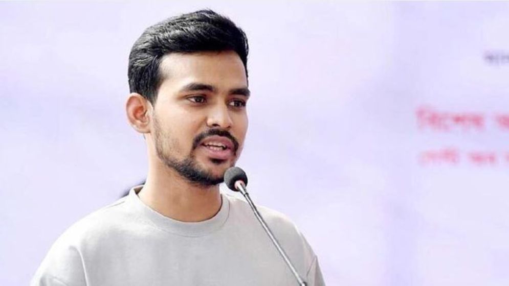 নির্বাচনকালীন সরকারে থাকছি না: আসিফ মাহমুদ