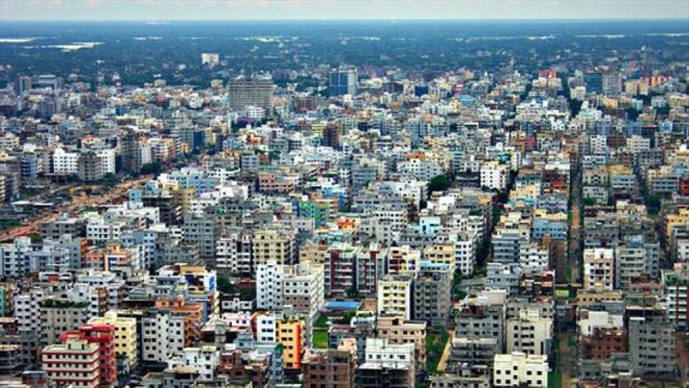 শহরে আয় কমেছে, বেড়েছে খরচ