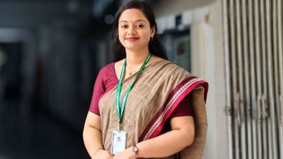 জাকসুর ছাত্রদল প্যানেলে বি ইউনিটের ভর্তি পরীক্ষায় প্রথম হওয়া মৌসুমী