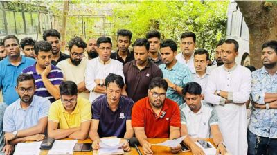 ৫ দফা দাবিতে উপাচার্য বরাবর জবি ছাত্রদলের স্মারকলিপি