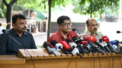 রবিবার বিএনপিসহ অন্যান্য রাজনৈতিক দলের সঙ্গে বৈঠকে বসবেন প্রধান উপদেষ্টা