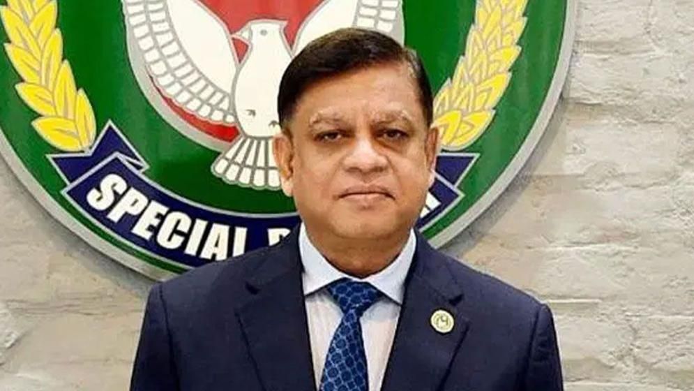 অতিরিক্ত আইজিপি হলেন গোলাম রসুল
