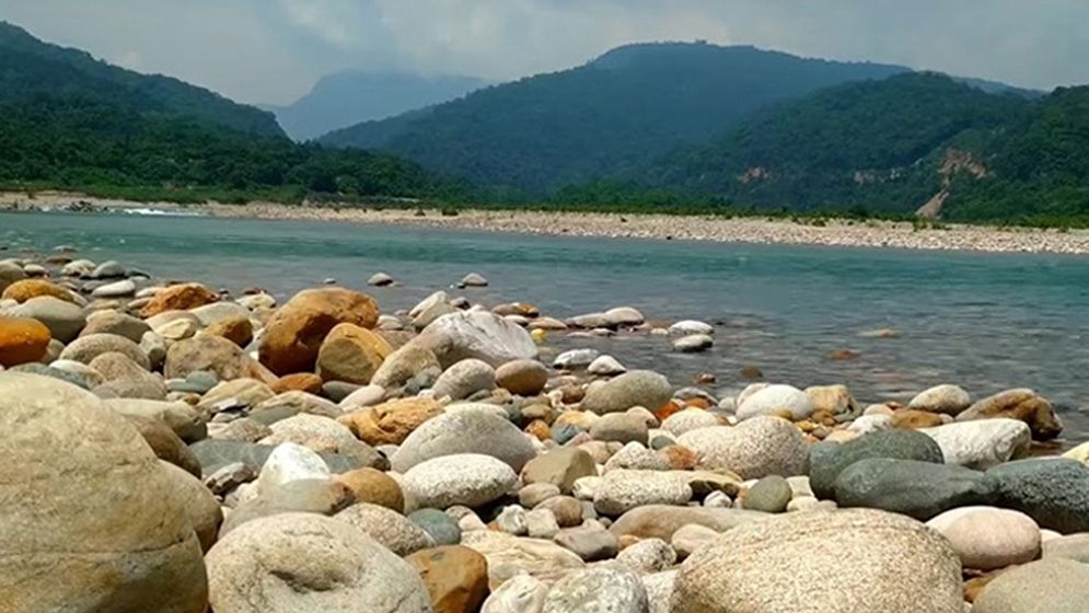 সিলেটে বালু ও পাথর উত্তোলনে নতুন নিষেধাজ্ঞা