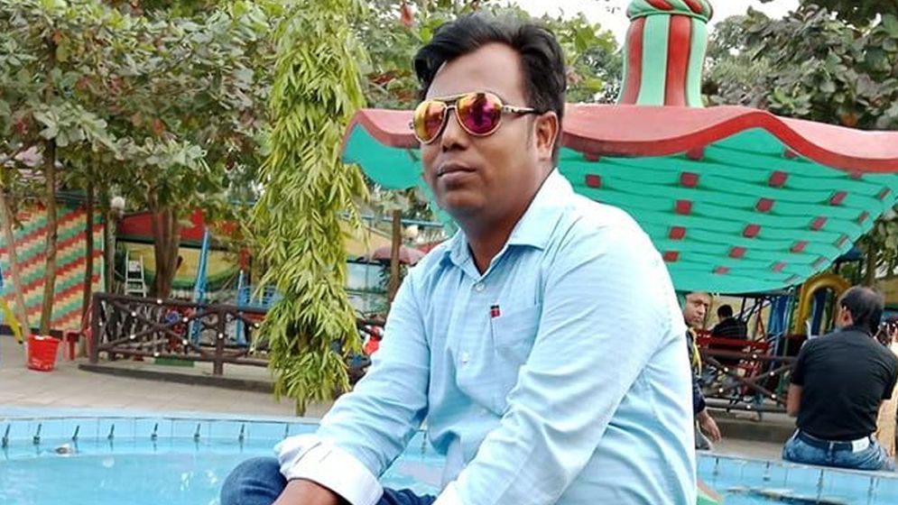 গাজীপুরে সাংবাদিককে কুপিয়ে হত্যা