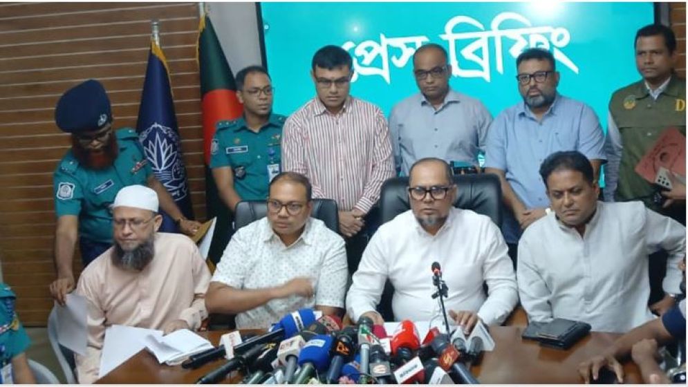 হ্যানি ট্র্যাপের ভিডিও ডিলিট না করায় সাংবাদিক তুহিনকে কুপিয়ে হত্যা করা হয়: পুলিশ