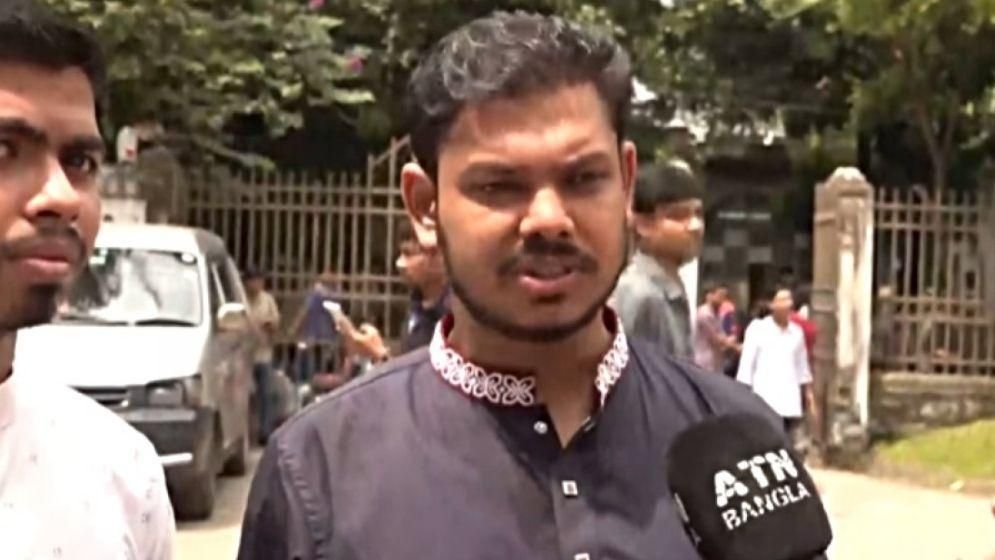 শিক্ষার্থীদের ঘাড়ের কাছে নিঃশ্বাস ফেলছে কিছু নেতা: বিন ইয়ামিন মোল্লা