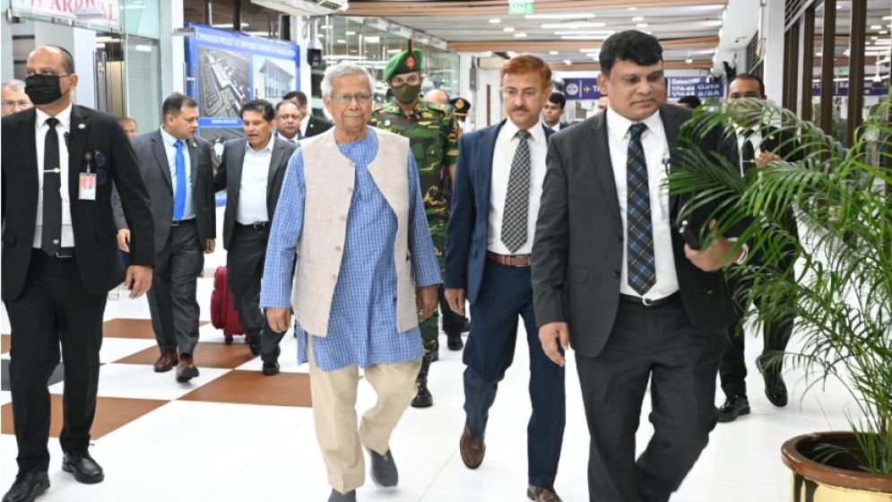 প্রধান উপদেষ্টা নিউইয়র্কের উদ্দেশে ঢাকা ছেড়েছেন