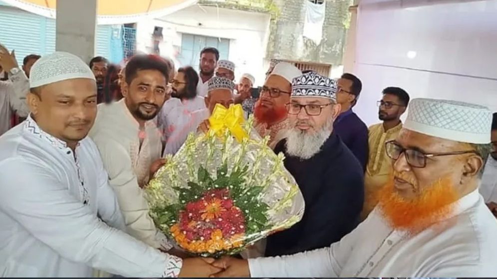 চাঁদাবাজির অভিযোগে স্বেচ্ছাসেবক দল থেকে বহিষ্কৃত নেতা যোগ দিলেন জামায়াতে