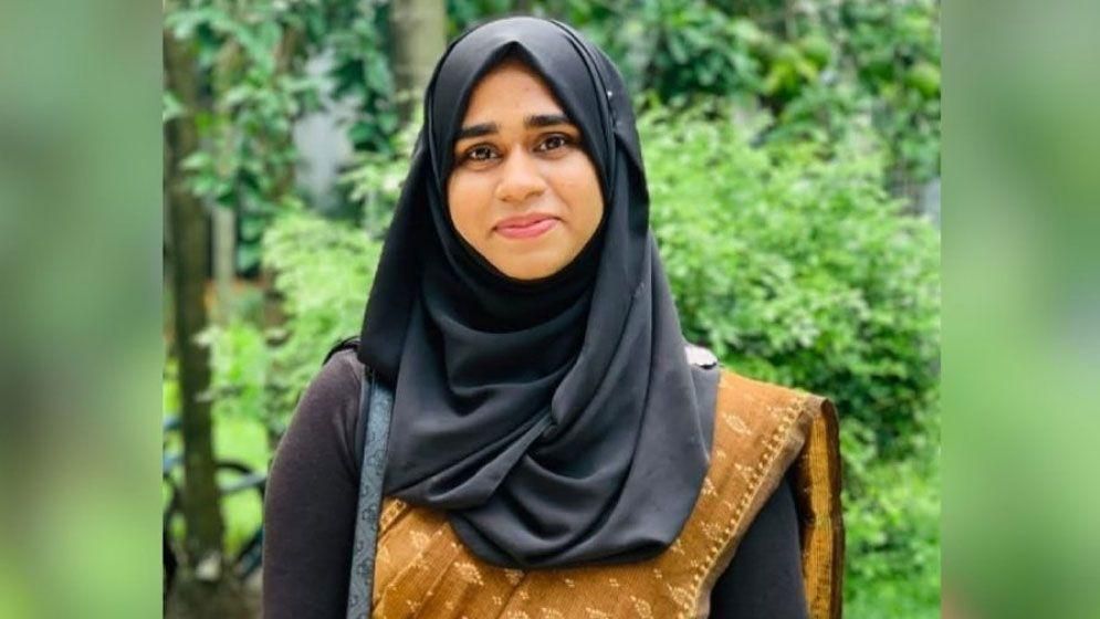 শিবিরের প্রতি পক্ষাপাতের অভিযোগে স্বতন্ত্র ভিপি প্রার্থীর নির্বাচন বর্জন