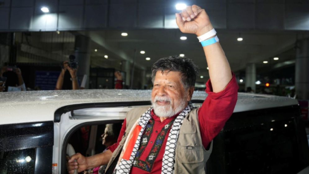 শহিদুল আলম দেশে ফিরেছেন