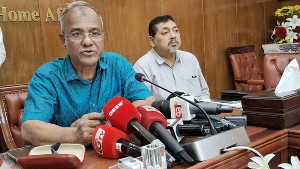 জাতীয় নির্বাচন শান্তিপূর্ণ করতে সরকার সর্বাত্মক প্রস্তুতি নিচ্ছে: স্বরাষ্ট্র উপদেষ্টা