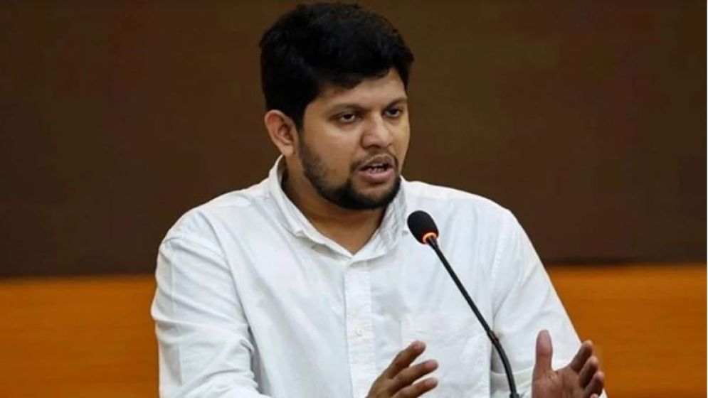 নতুন গণমাধ্যমের অনুমতি দেওয়া হবে: তথ্য উপদেষ্টা