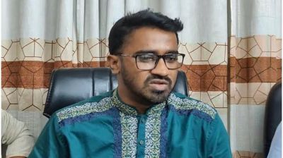 আসিফ নজরুল কার কাছে প্রধান উপদেষ্টা হতে চেয়েছিলেন