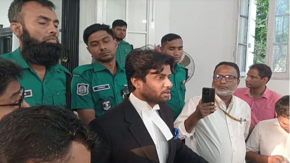 পরোয়ানাভুক্ত সেনা কর্মকর্তারা কাল ট্রাইব্যুনালে না এলে পত্রিকায় বিজ্ঞপ্তি দেওয়া হবে: প্রসিকিউটর