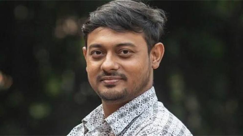নাসীরুদ্দীন পাটওয়ারীর বিরুদ্ধে মানহানির মামলা