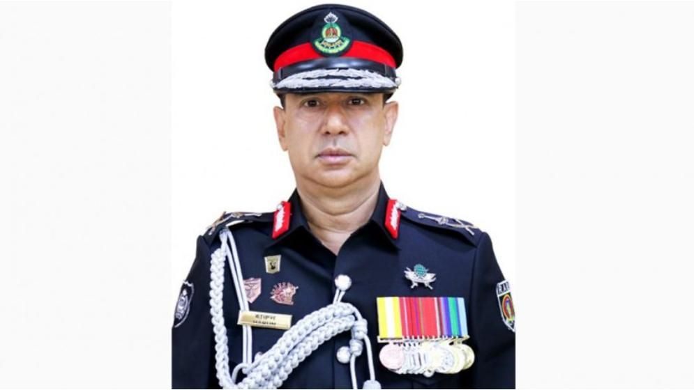 র‍্যাবের সাবেক ডিজি হারুন পরিবারের দেশত্যাগে নিষেধাজ্ঞা