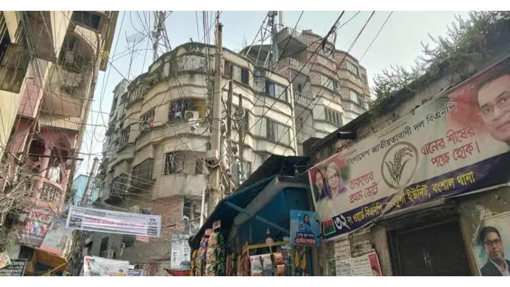 একই স্থানে বারবার কম্পন হলে সামনে বড় ভূমিকম্পের ঝুঁকি রয়েছে: অধ্যাপক মেহেদী
