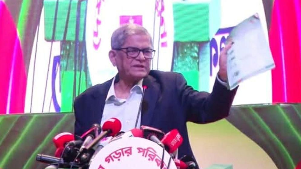 একটা গোষ্ঠী ধর্মের নামে দেশে বিভাজন সৃষ্টি করতে চায়: ফখরুল ইসলাম