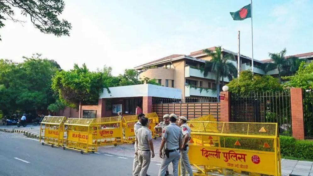 ভিসা দেওয়া স্থগিত করেছে দিল্লির বাংলাদেশ হাইকমিশন