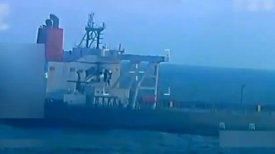 ভেনেজুয়েলার উপকূলে নিষিদ্ধ তেলবাহী ট্যাংকার জব্দ করেছে যুক্তরাষ্ট্র: ট্রাম্প