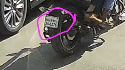 হাদিকে গুলি করতে ব্যবহৃত মোটরসাইকেলের মালিক আটক