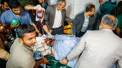 হাদিকে এভারকেয়ার হাসপাতালে নেওয়া হচ্ছে