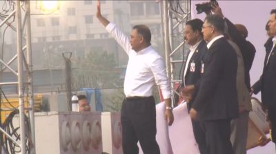 গণসংবর্ধনা মঞ্চে তারেক রহমান