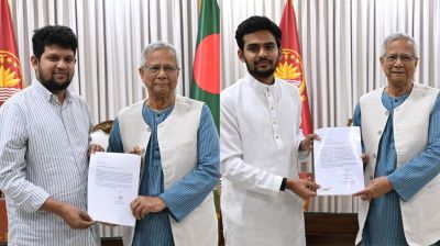 পদত্যাগ করেছেন দুই উপদেষ্টা