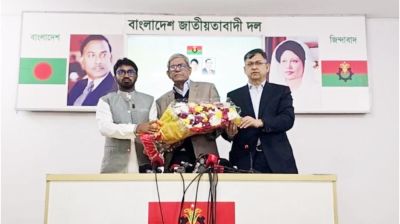 বিএনপিতে যোগ দিলেন রাশেদ খান