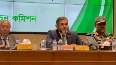 নির্বাচনে আস্থার পরিবেশ তৈরিতে অপারেশন শুরু করবে যৌথবাহিনী: ইসি সানাউল্লাহ