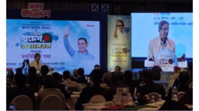 বিএনপির সময় গণমাধ্যম তুলনামূলক বেশি স্বস্তিদায়ক অবস্থায় ছিল: প্রথম আলো সম্পাদক
