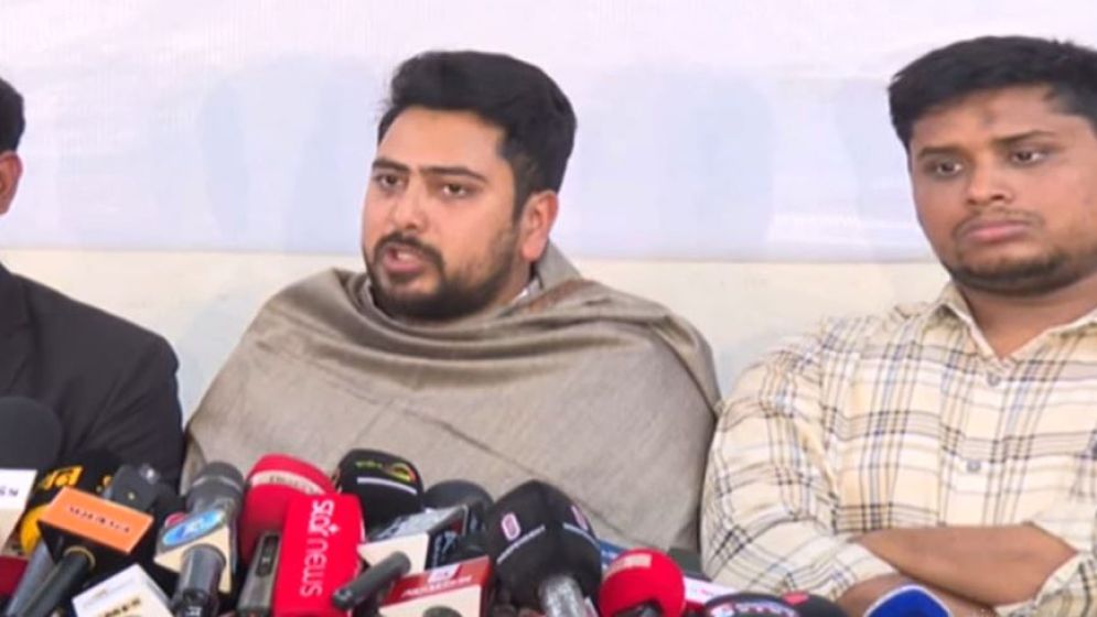 বৃহত্তর ঐক্যের স্বার্থে আট দলের সঙ্গে নির্বাচন করব: নাহিদ ইসলাম