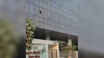 বিটিআরসিতে মোবাইল ব্যবসায়ীদের হামলা