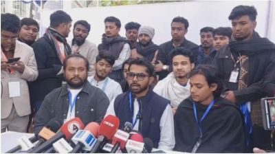 টোকেন নিয়ে ভোটকেন্দ্রের ভেতরে প্রবেশের অভিযোগ