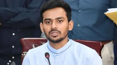 এনসিপি নির্বাচনে অংশ নেবে কিনা ভাববে: আসিফ মাহমুদ