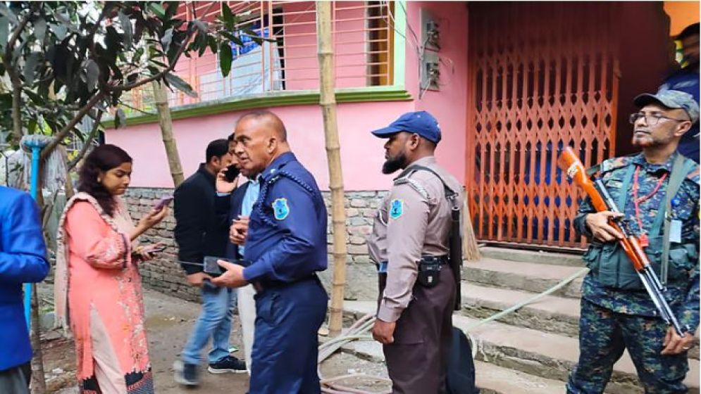 জামায়াতের নির্বাচনী কার্যালয় থেকে ৭ লাখ ২০ হাজার টাকা উদ্ধার, পোলিং কর্মকর্তার দুই বছরের কারাদণ্ড