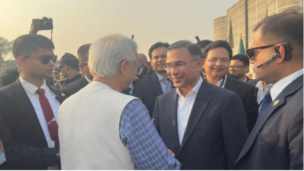 নবনির্বাচিত প্রধানমন্ত্রীর সঙ্গে বিদায়ী প্রধান উপদেষ্টার শুভেচ্ছা বিনিময়