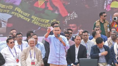 নারীদের পিছিয়ে রেখে দেশ এগিয়ে নেওয়া সম্ভব নয়: তারেক রহমান