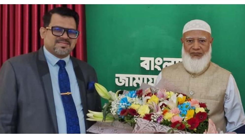 মন্ত্রী মর্যাদা চাওয়ায় জামায়াত আমিরের উপদেষ্টাকে অব্যাহতি, নতুন উপদেষ্টা ব্যারিস্টার আরমান