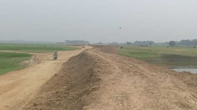 হাওরাঞ্চলে বোরো ফসলরক্ষা বাঁধ সম্পন্ন হয়নি, কৃষকের উদ্বেগ