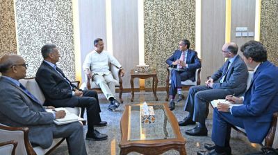 প্রধানমন্ত্রীর সঙ্গে আইএমএফ পরিচালকের বৈঠক
