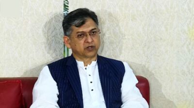 বর্তমান পোশাকে পুলিশ সদস্যরা সন্তুষ্ট নয়: স্বরাষ্ট্রমন্ত্রী