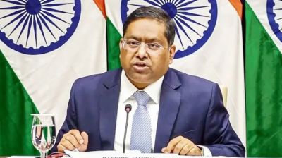 শেখ হাসিনাকে ফেরত পাঠানোর অনুরোধ পর্যালোচনা হচ্ছে: ভারত