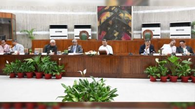 নতুন ই-বাস ও ট্রাক আমদানিতে শুল্ক ছাড়ের সিদ্ধান্ত